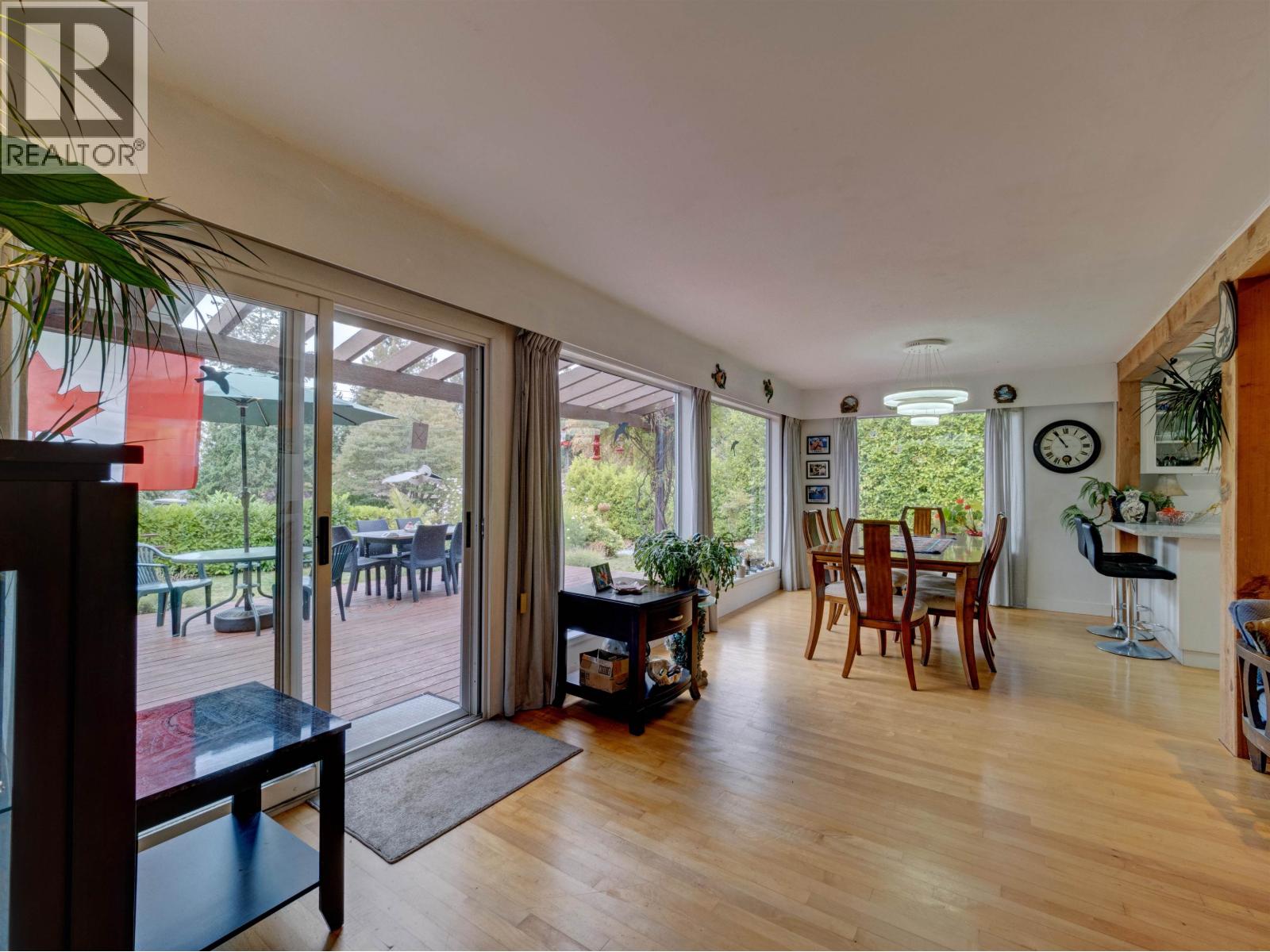 5206 Radcliffe Road, Sechelt, British Columbia  V7Z 0C1 - Photo 8 - R3169841