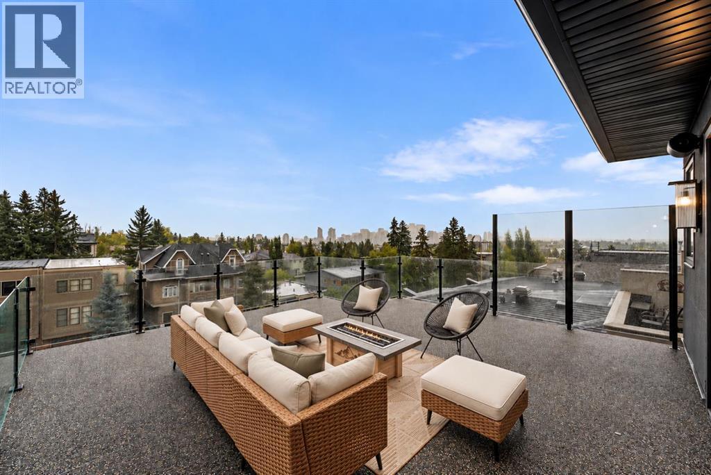 2021 27 Avenue SW, Calgary, Alberta  T2T 1H6 - Photo 2 - A2346187
