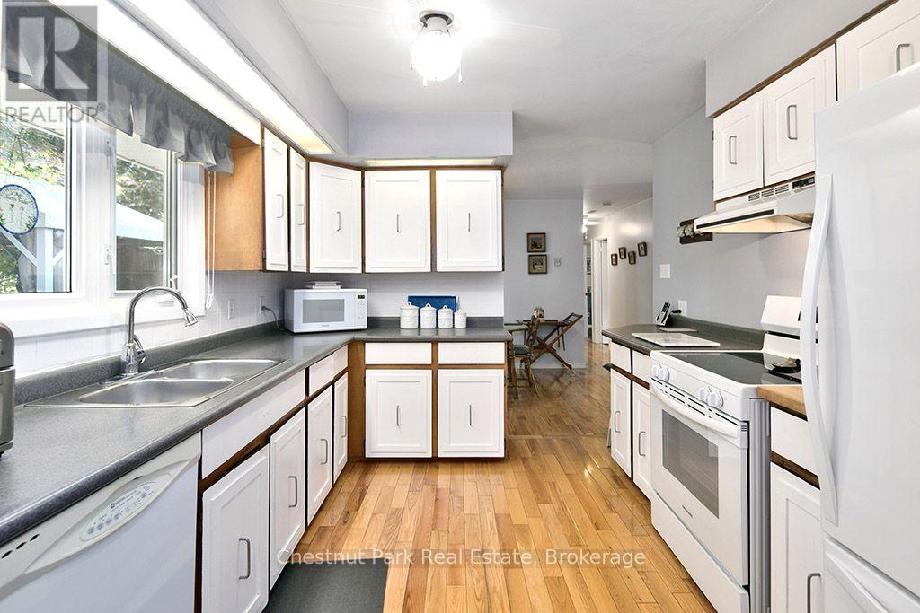 216 Margaret Street N, Blue Mountains, Ontario  N0H 1J0 - Photo 11 - X13588078
