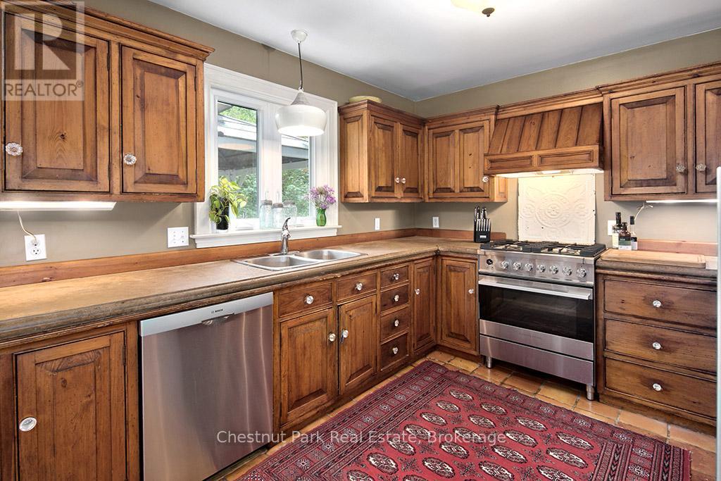 114 Clark Street, Blue Mountains, Ontario  N0H 1J0 - Photo 18 - X13624646