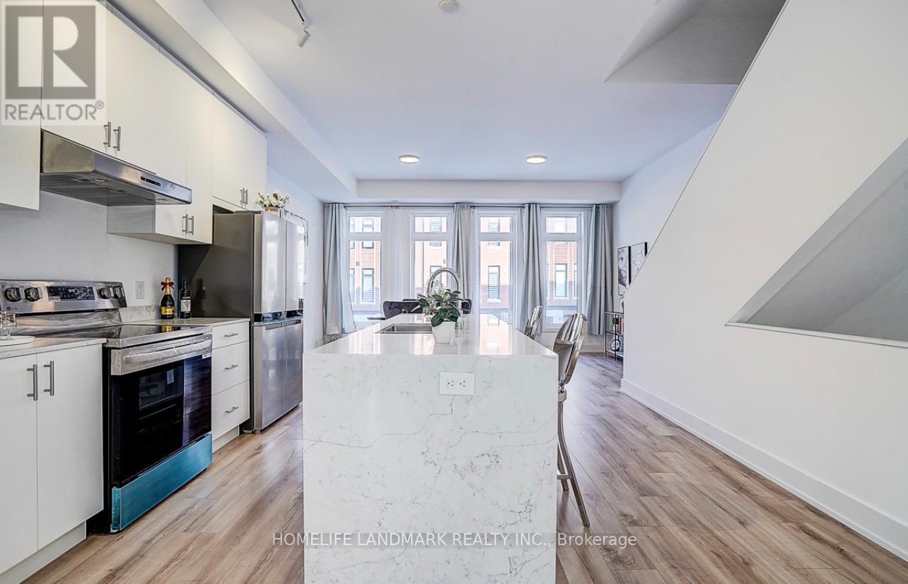 27 Chestnut Court, Aurora, Ontario  L4G 4A4 - Photo 11 - N13775858