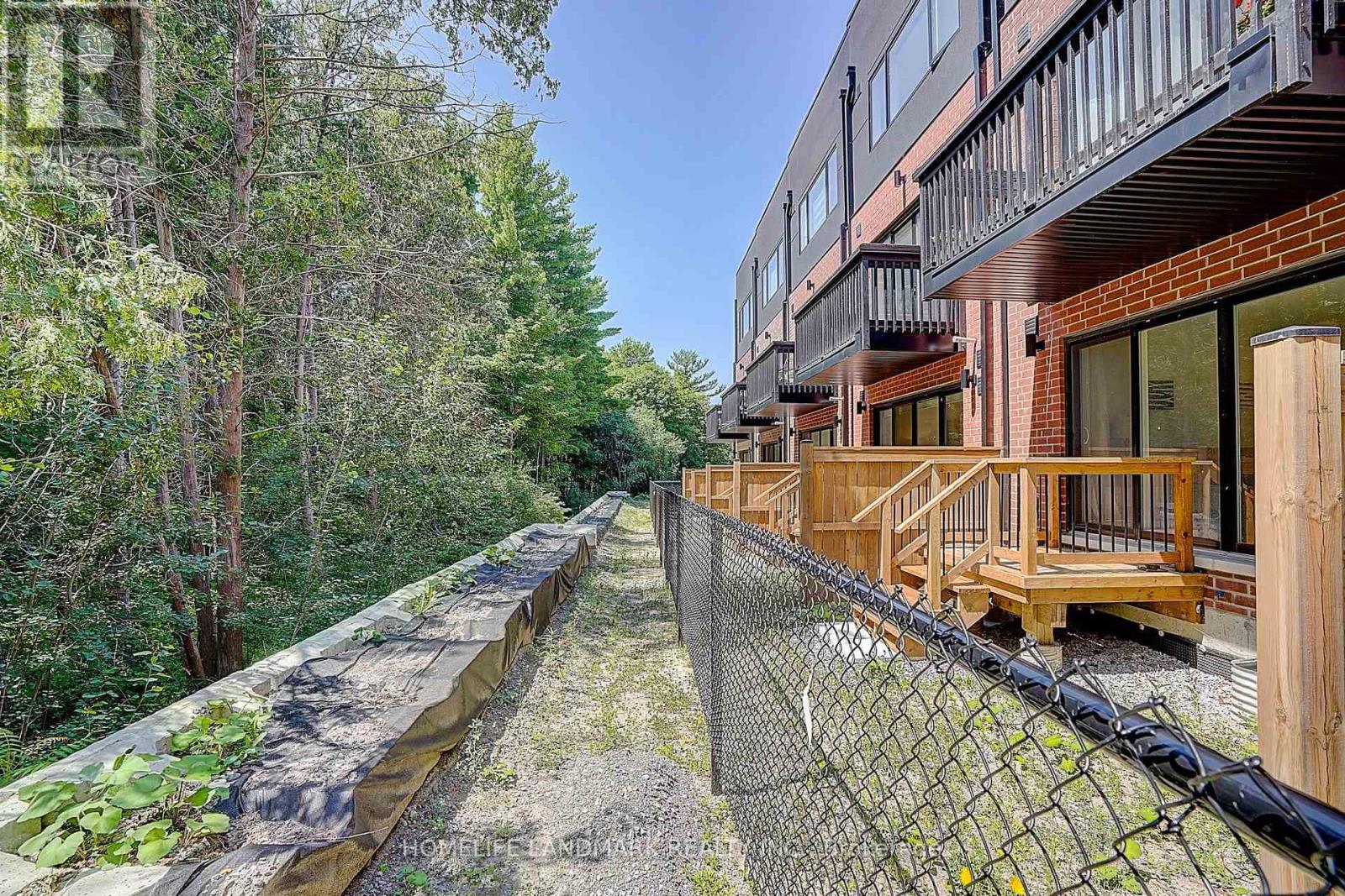 27 Chestnut Court, Aurora, Ontario  L4G 4A4 - Photo 47 - N13775858
