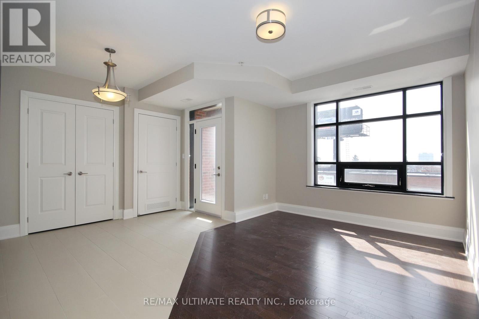 202 - 458 Oakwood Avenue, Toronto, Ontario  M6E 2W6 - Photo 4 - C13831902