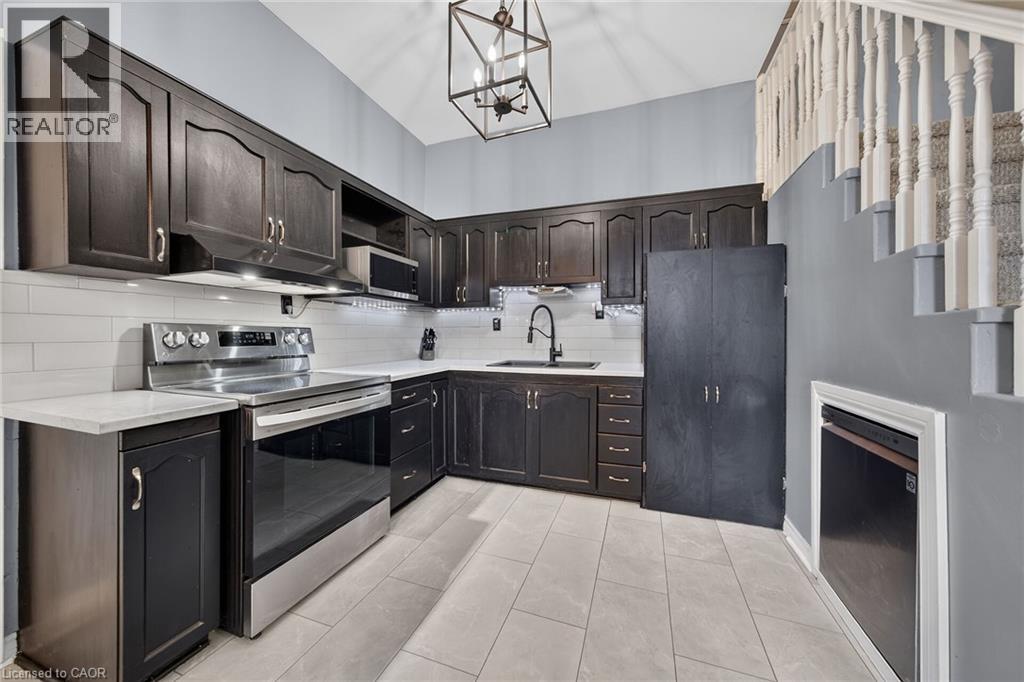 7 East 24th Street, Hamilton, Ontario  L8V 2X8 - Photo 13 - 40866149