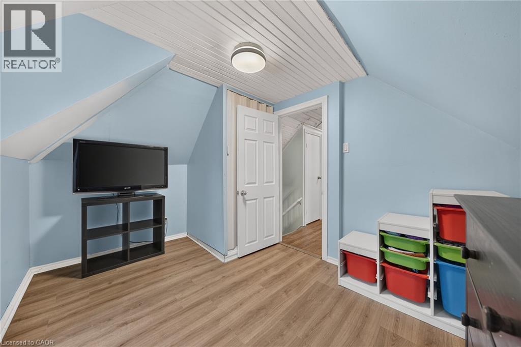 7 East 24th Street, Hamilton, Ontario  L8V 2X8 - Photo 26 - 40866149