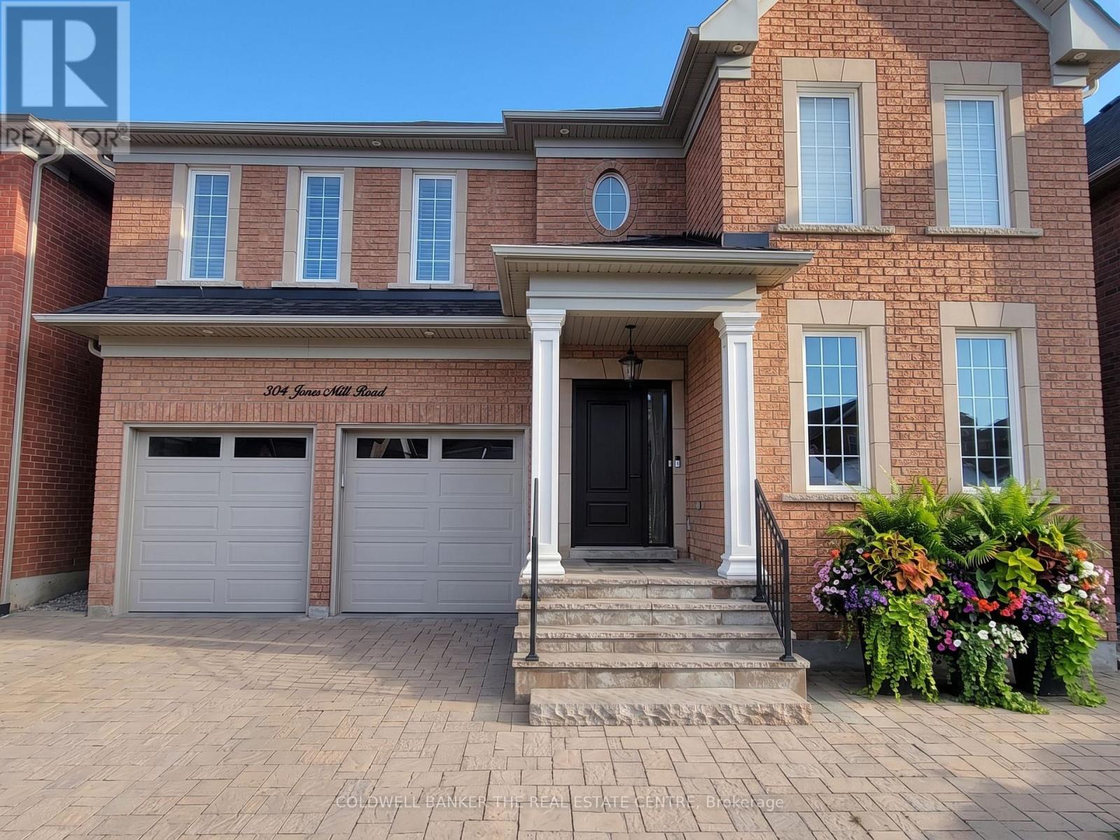 304 Tower Hill Road, Richmond Hill, Ontario  L4E 0A7 - Photo 2 - N13831874