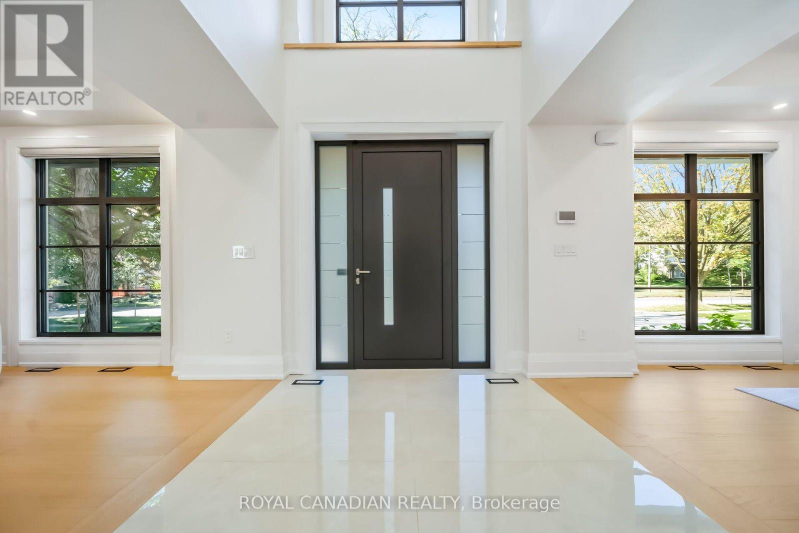 1470 Albion Avenue, Oakville, Ontario  L6J 5T4 - Photo 4 - W13831870