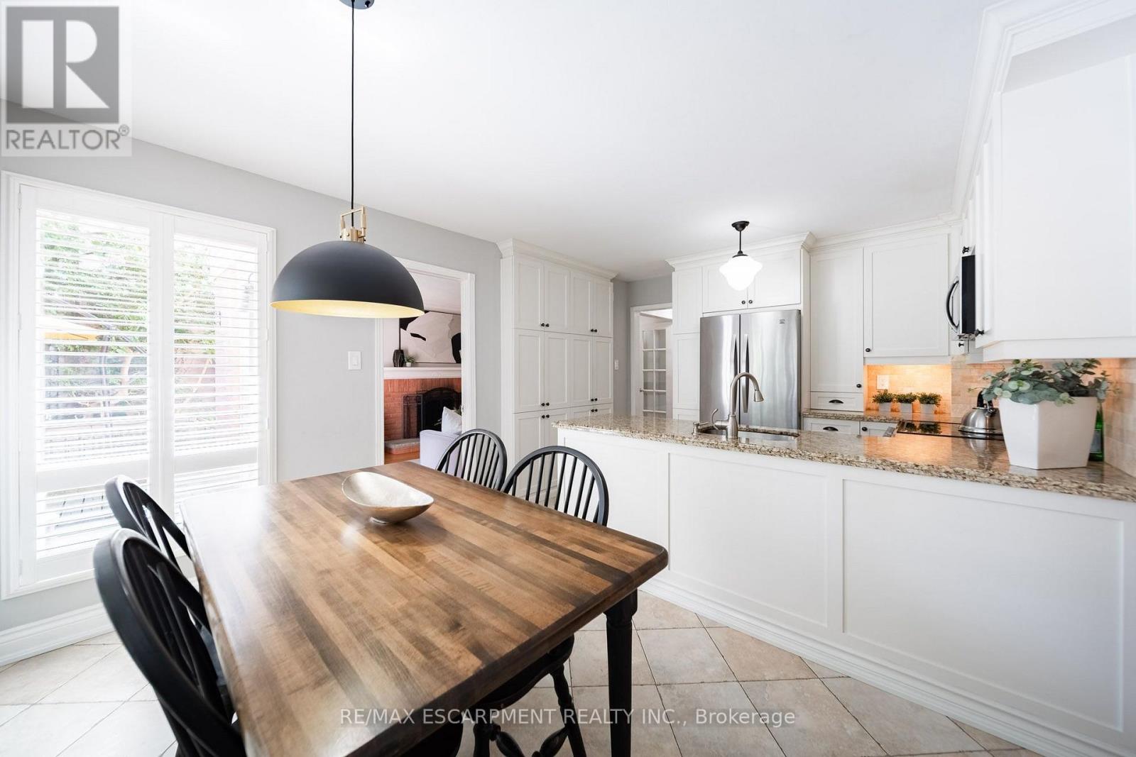 3212 Pinemeadow Drive, Burlington, Ontario  L7M 2N7 - Photo 15 - W13831878