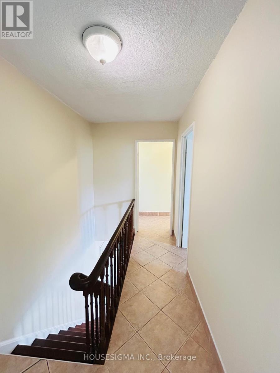 314 - 1300 Marlborough Court, Oakville, Ontario  L6H 2S2 - Photo 11 - W13831896