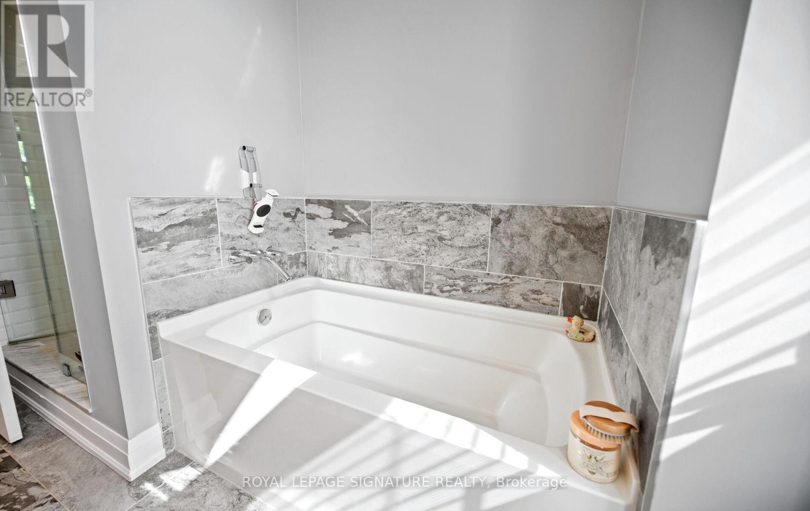 2023 Deerview Common, Oakville, Ontario  L6M 0Y2 - Photo 34 - W13831916