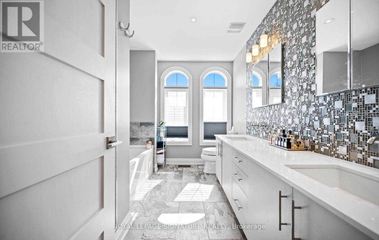 2023 Deerview Common, Oakville, Ontario  L6M 0Y2 - Photo 36 - W13831916