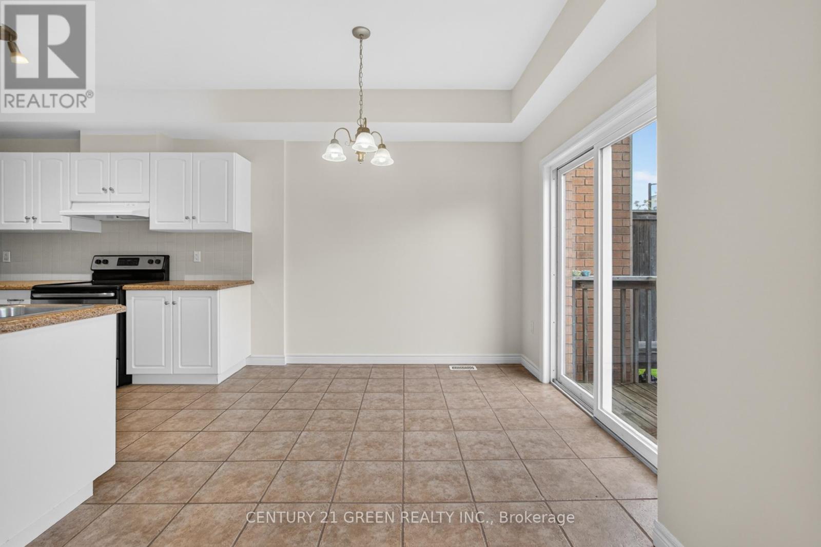 18 Palacebeach Trail, Hamilton, Ontario  L8E 5C3 - Photo 13 - X13831914