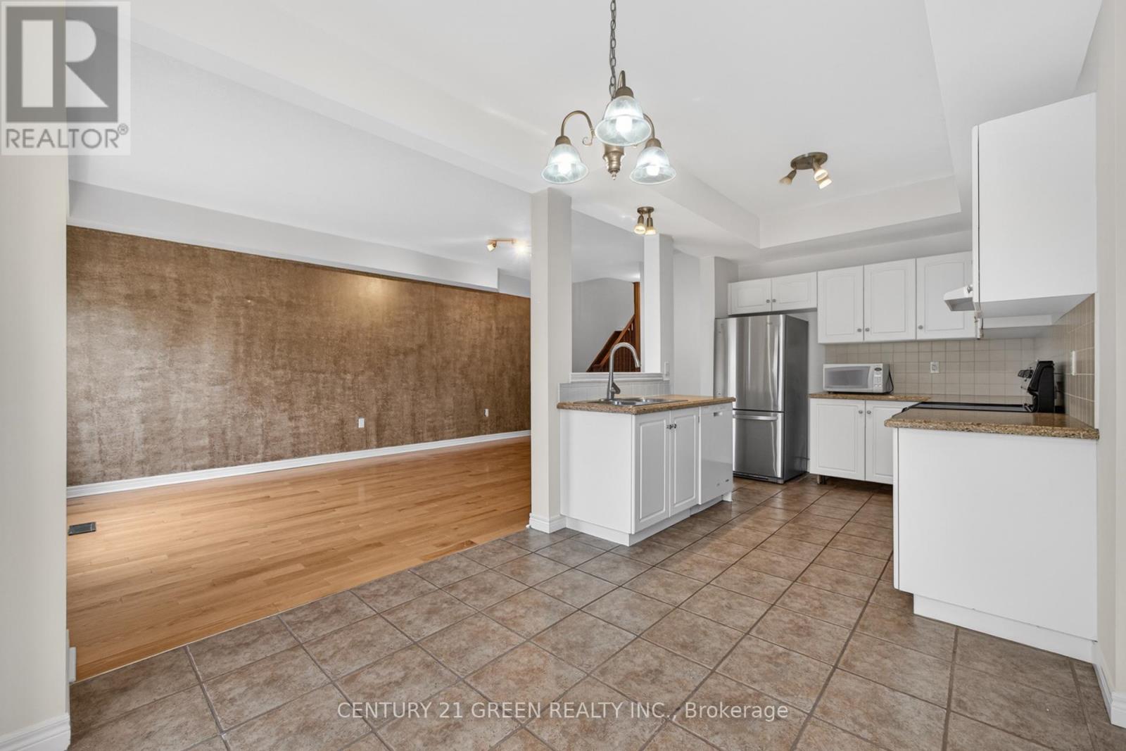 18 Palacebeach Trail, Hamilton, Ontario  L8E 5C3 - Photo 14 - X13831914