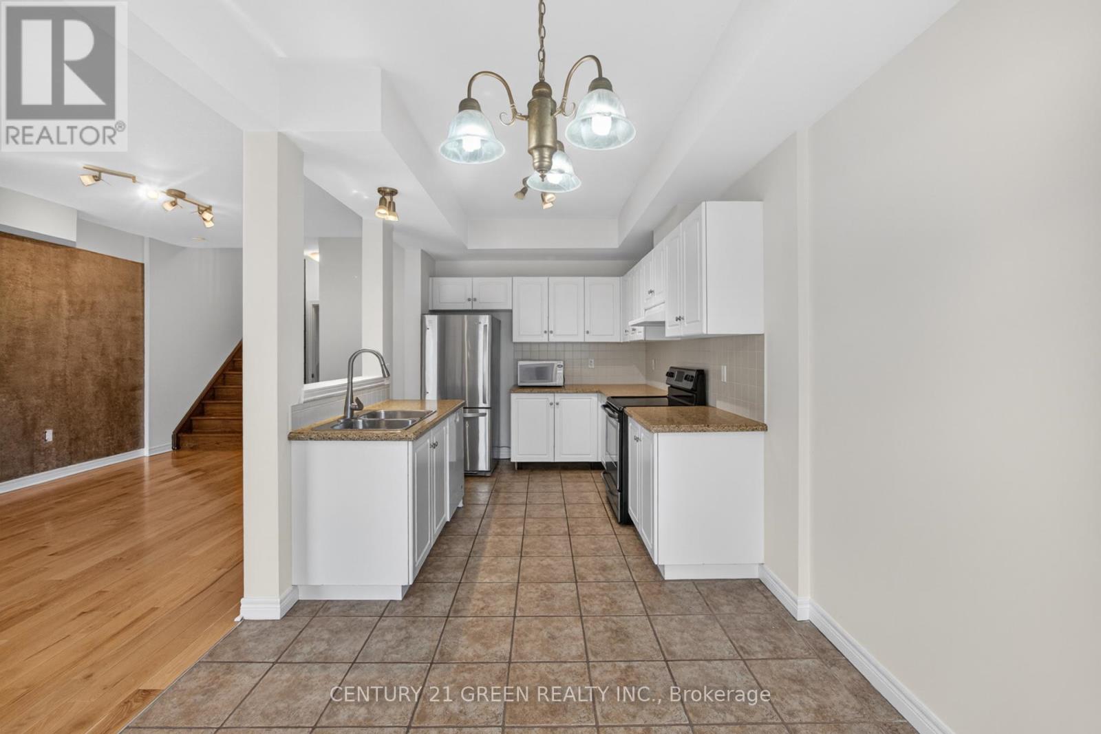 18 Palacebeach Trail, Hamilton, Ontario  L8E 5C3 - Photo 15 - X13831914