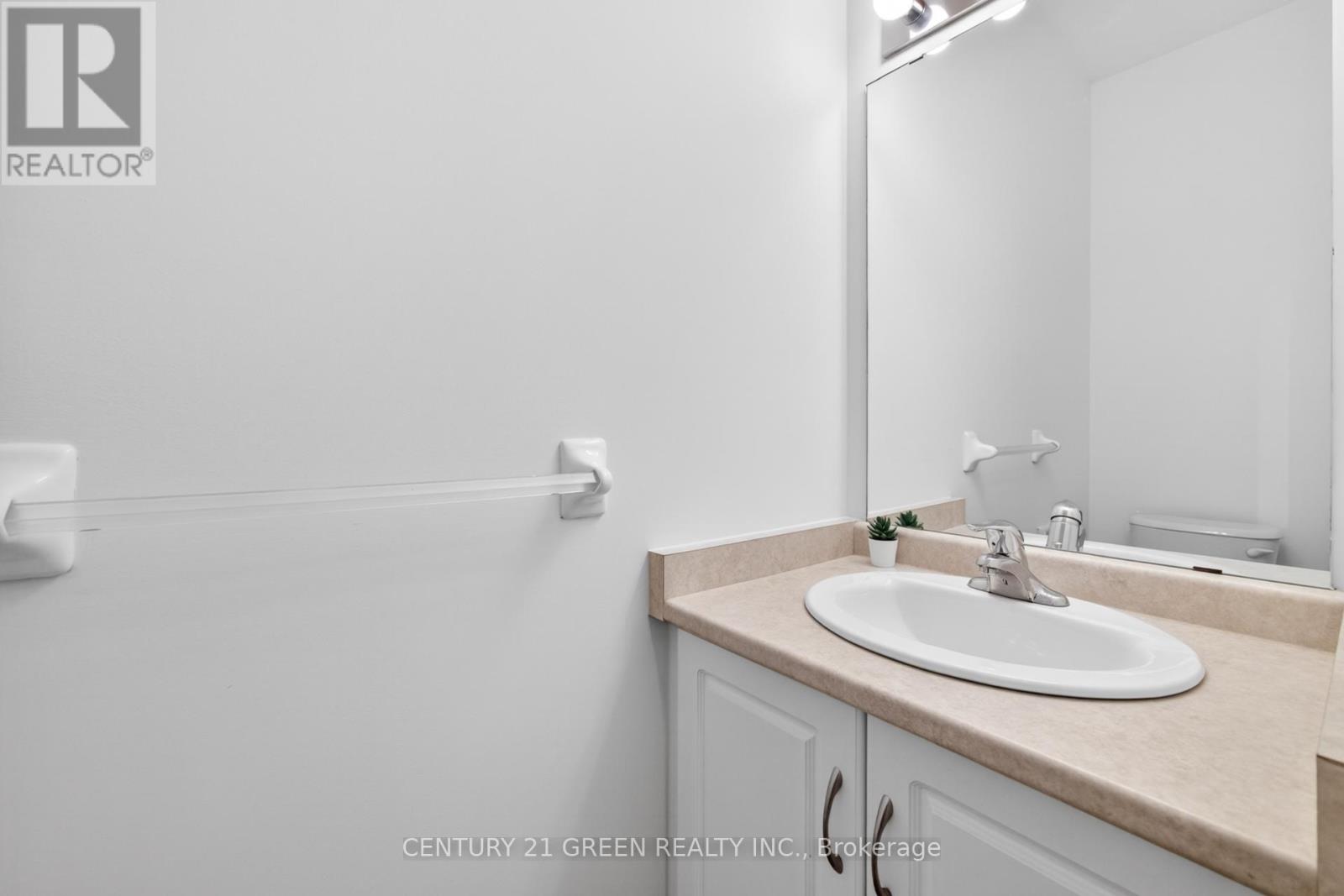 18 Palacebeach Trail, Hamilton, Ontario  L8E 5C3 - Photo 7 - X13831914