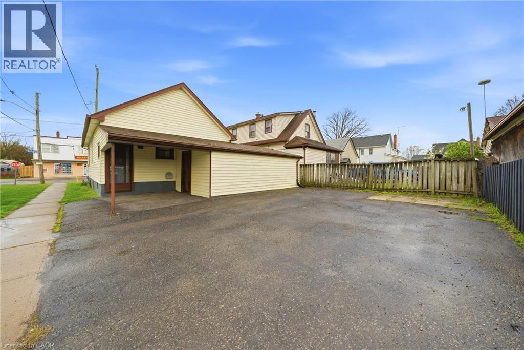 107 Broadway Street, Welland, Ontario  L3C 5L6 - Photo 32 - 40866758