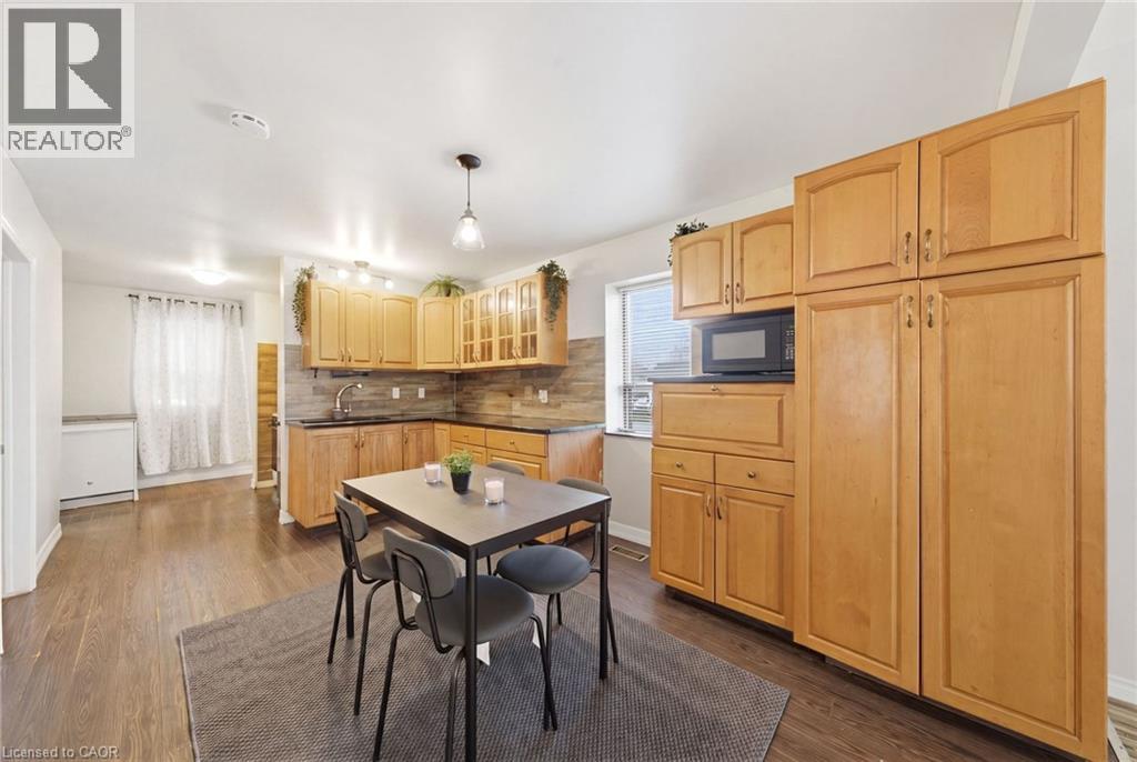 107 Broadway Street, Welland, Ontario  L3C 5L6 - Photo 8 - 40866758