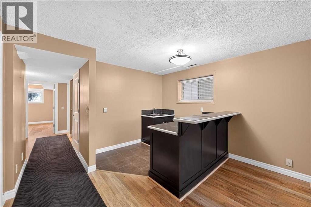 6407 34 Avenue Nw, Calgary, Alberta  T3B 1M9 - Photo 21 - A2346272