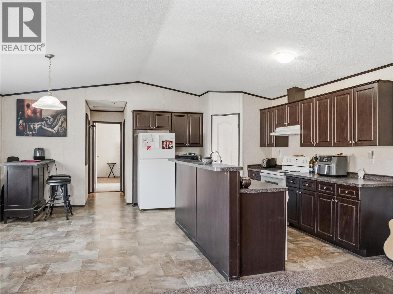 10111 253 Road, Dawson Creek, British Columbia  V0C 2E0 - Photo 17 - 10401956