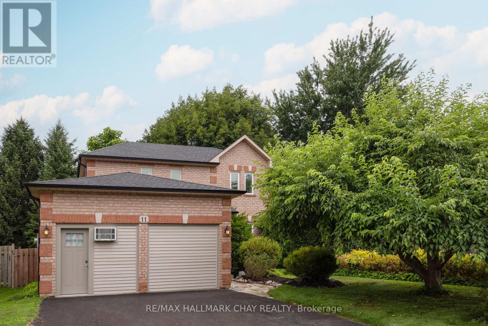 11 DUGDALE AVENUE, New Tecumseth, Ontario
