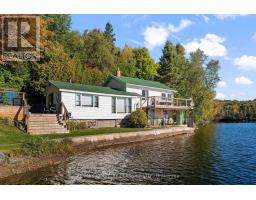 25 BRETHOUR ROAD, Hastings Highlands, Ontario