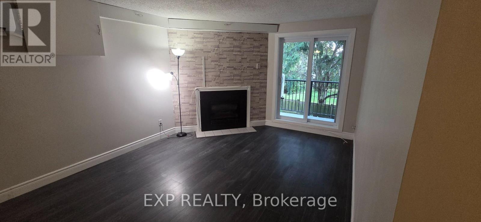 220 - 725 Deveron Crescent, London South, Ontario N5Z 4X3 - Photo 3 - X13831952