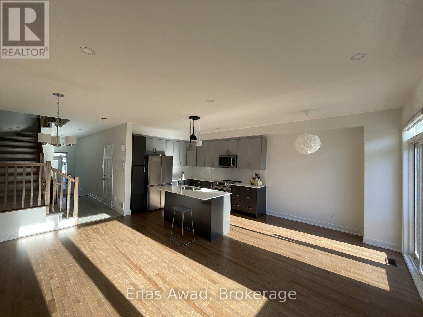 54 Overberg Way, Ottawa, Ontario  K2S 2S9 - Photo 2 - X13831948