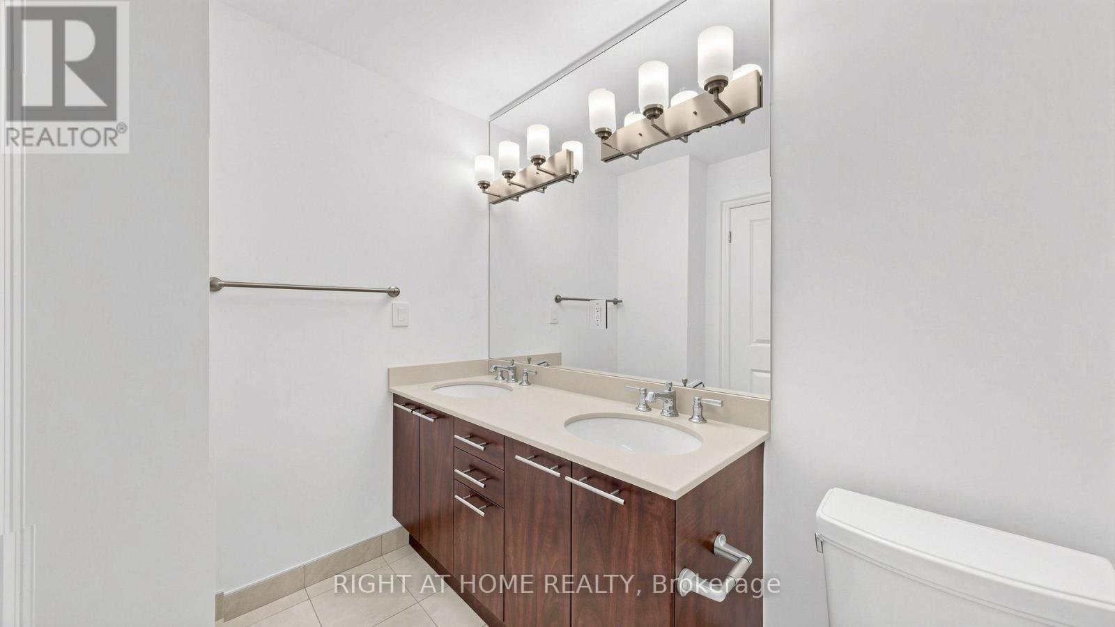 422 - 1 Bedford Road, Toronto, Ontario  M5R 2B5 - Photo 19 - C13831944