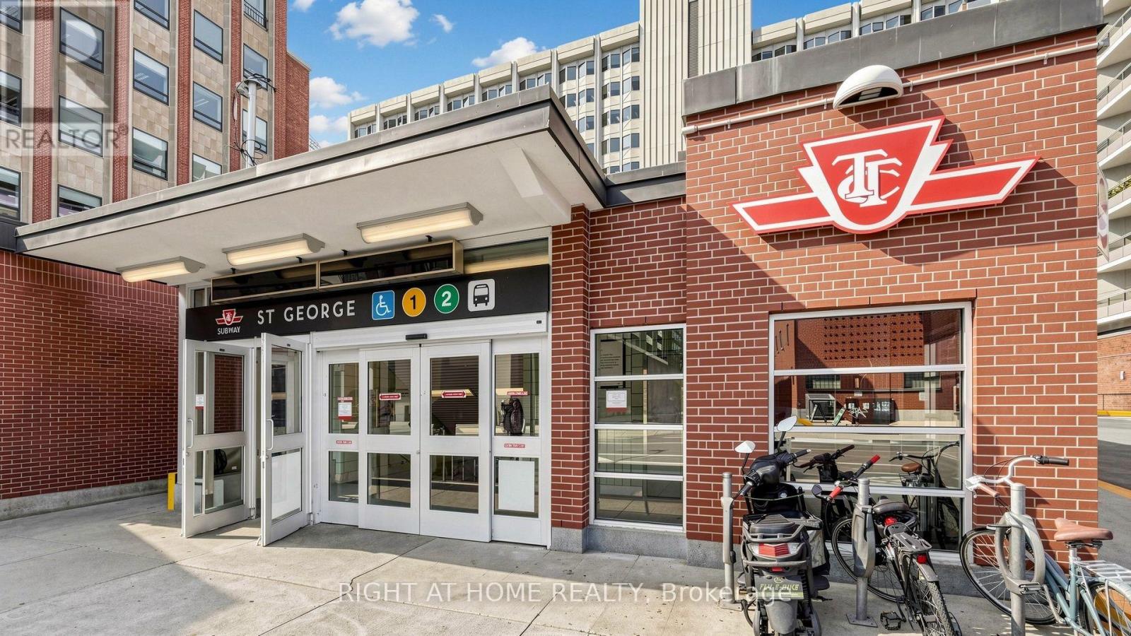 422 - 1 Bedford Road, Toronto, Ontario  M5R 2B5 - Photo 37 - C13831944
