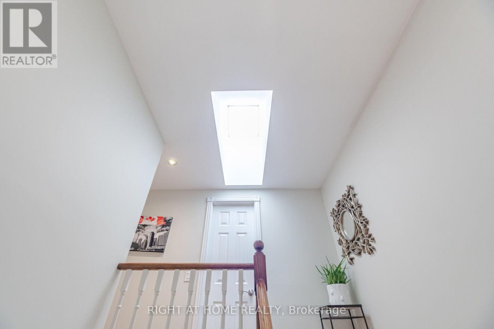 219 Broadway Avenue, Toronto, Ontario M4P 1W1 - Photo 24 - C13831954