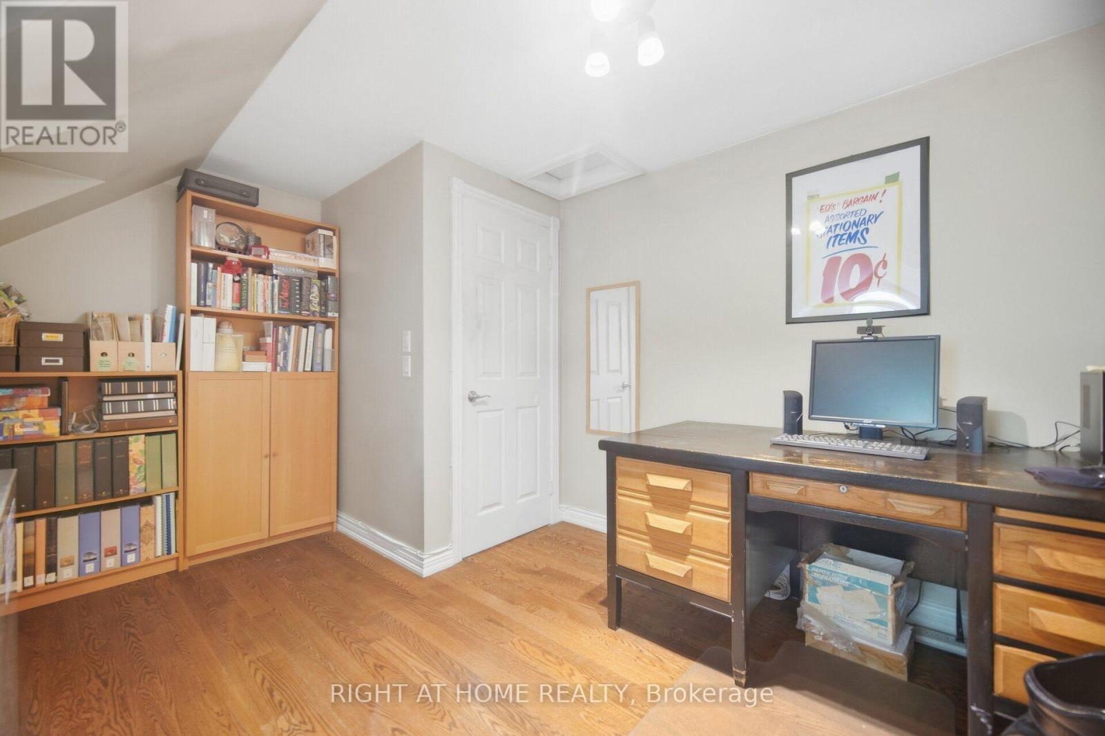219 Broadway Avenue, Toronto, Ontario M4P 1W1 - Photo 32 - C13831954