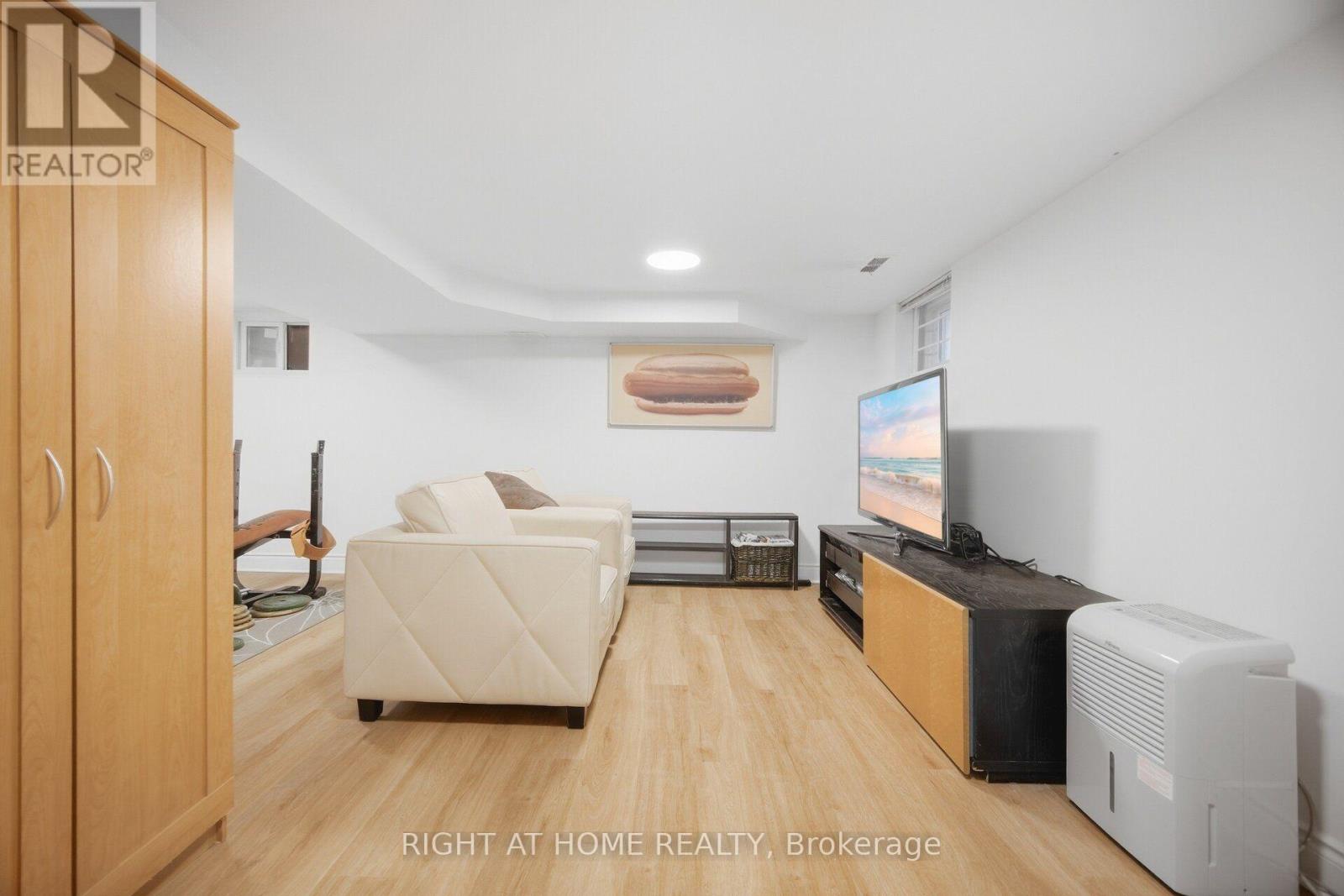 219 Broadway Avenue, Toronto, Ontario M4P 1W1 - Photo 38 - C13831954