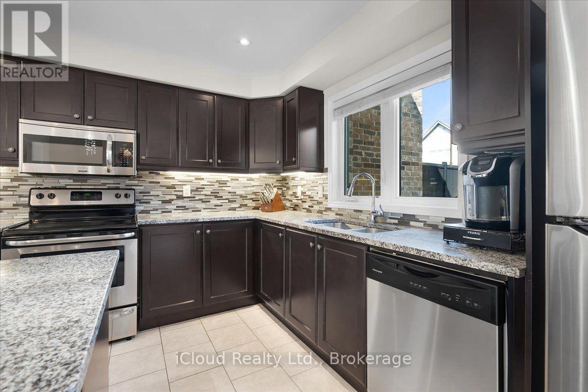 3047 George Savage Avenue, Oakville, Ontario  L6M 0Y8 - Photo 11 - W13831930