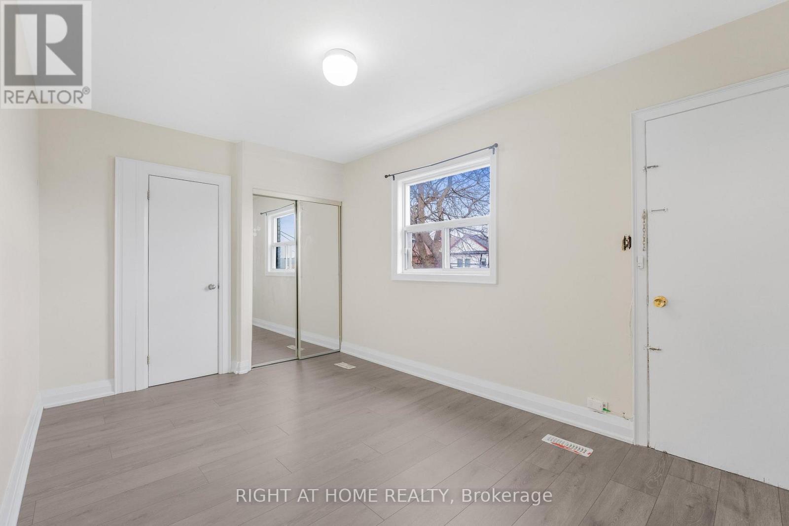 1698a Eglinton Avenue W, Toronto, Ontario  M6E 2H5 - Photo 16 - W13831942
