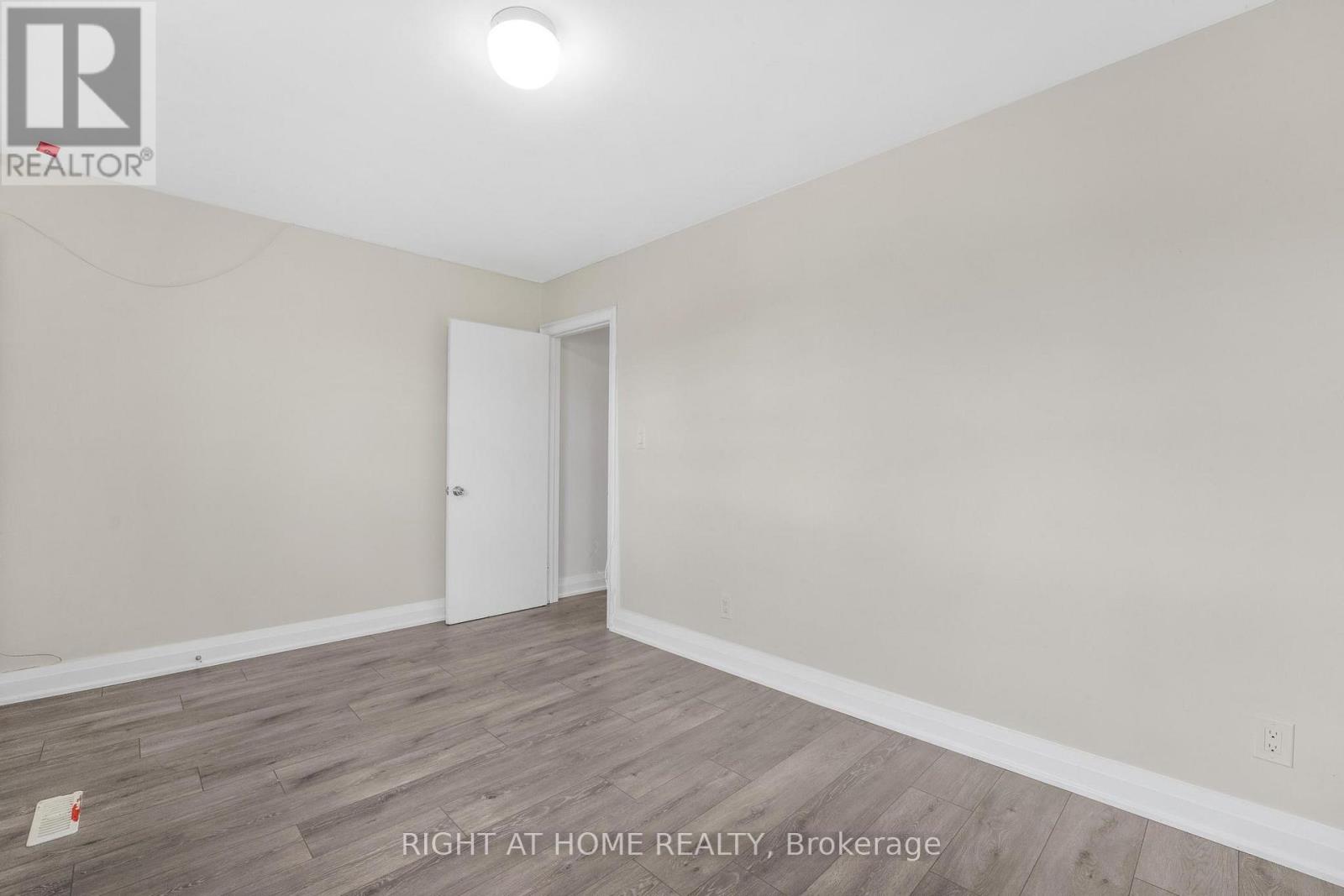 1698a Eglinton Avenue W, Toronto, Ontario  M6E 2H5 - Photo 17 - W13831942