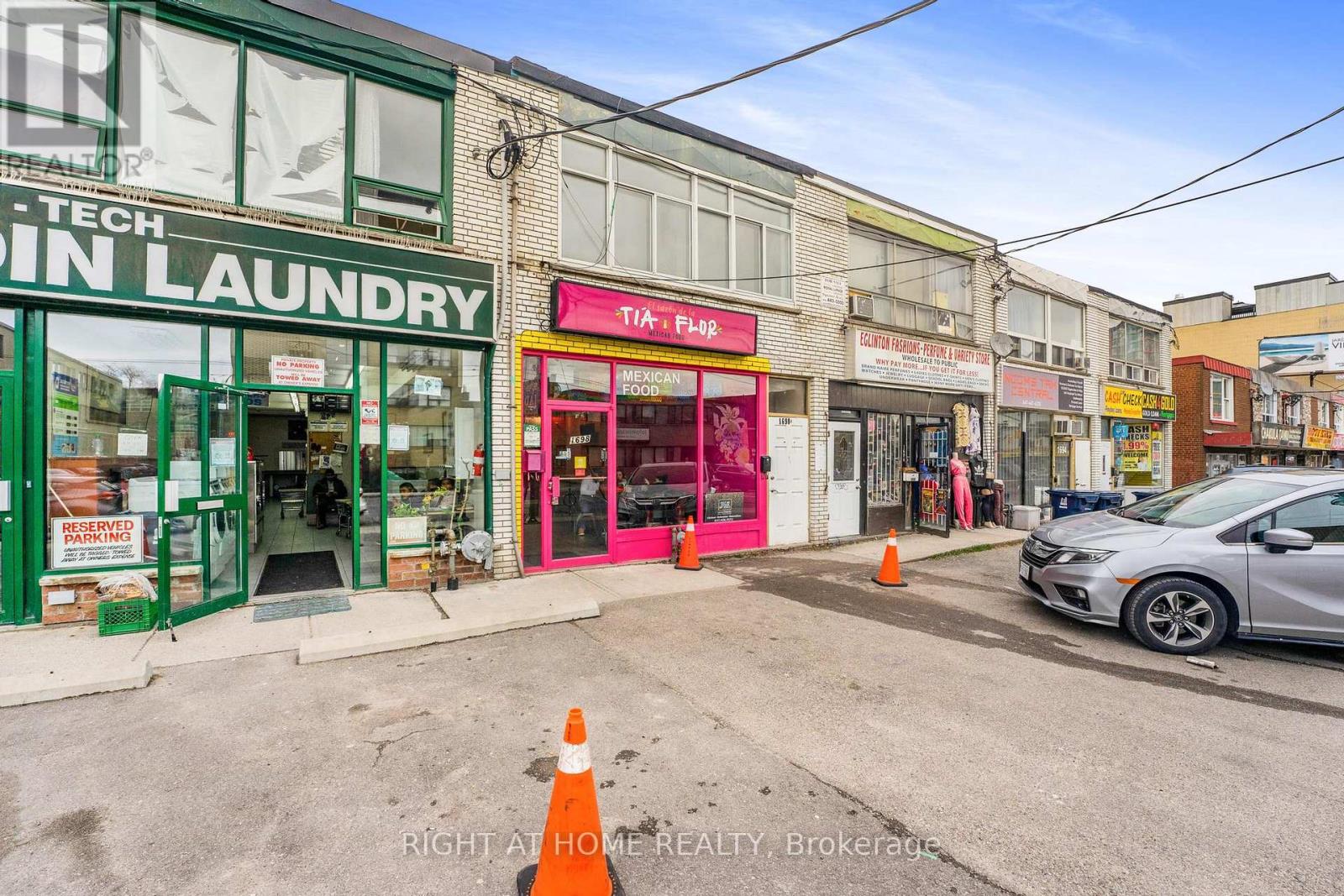 1698a Eglinton Avenue W, Toronto, Ontario  M6E 2H5 - Photo 22 - W13831942