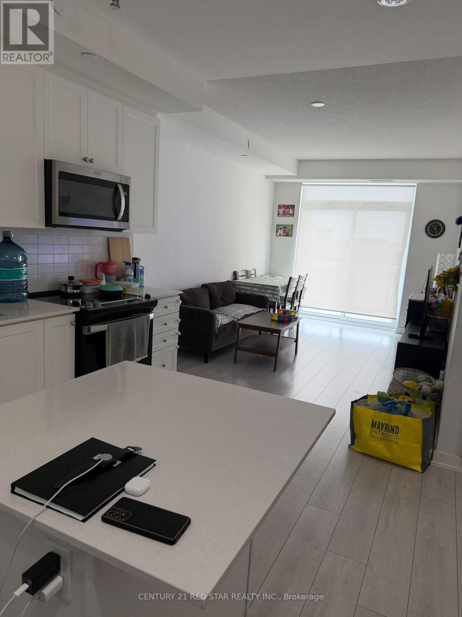 706 - 55 Duke Street W, Kitchener, Ontario  N2H 6N7 - Photo 2 - X13756100