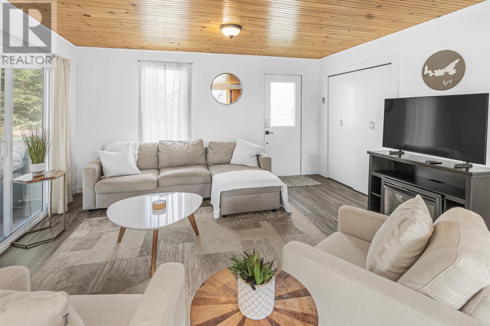51 Macaskill Crescent, Brackley, Prince Edward Island  C1E 2T4 - Photo 3 - 202624443