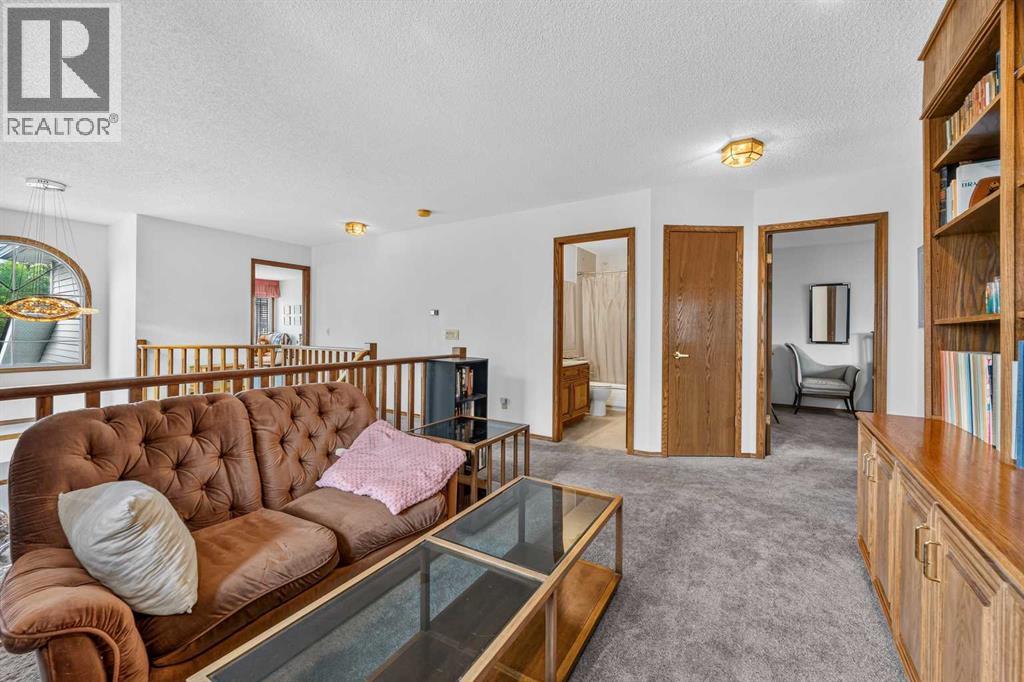 232 Hawkview Manor Circle Nw, Calgary, Alberta  T3G 3E5 - Photo 32 - A2343379