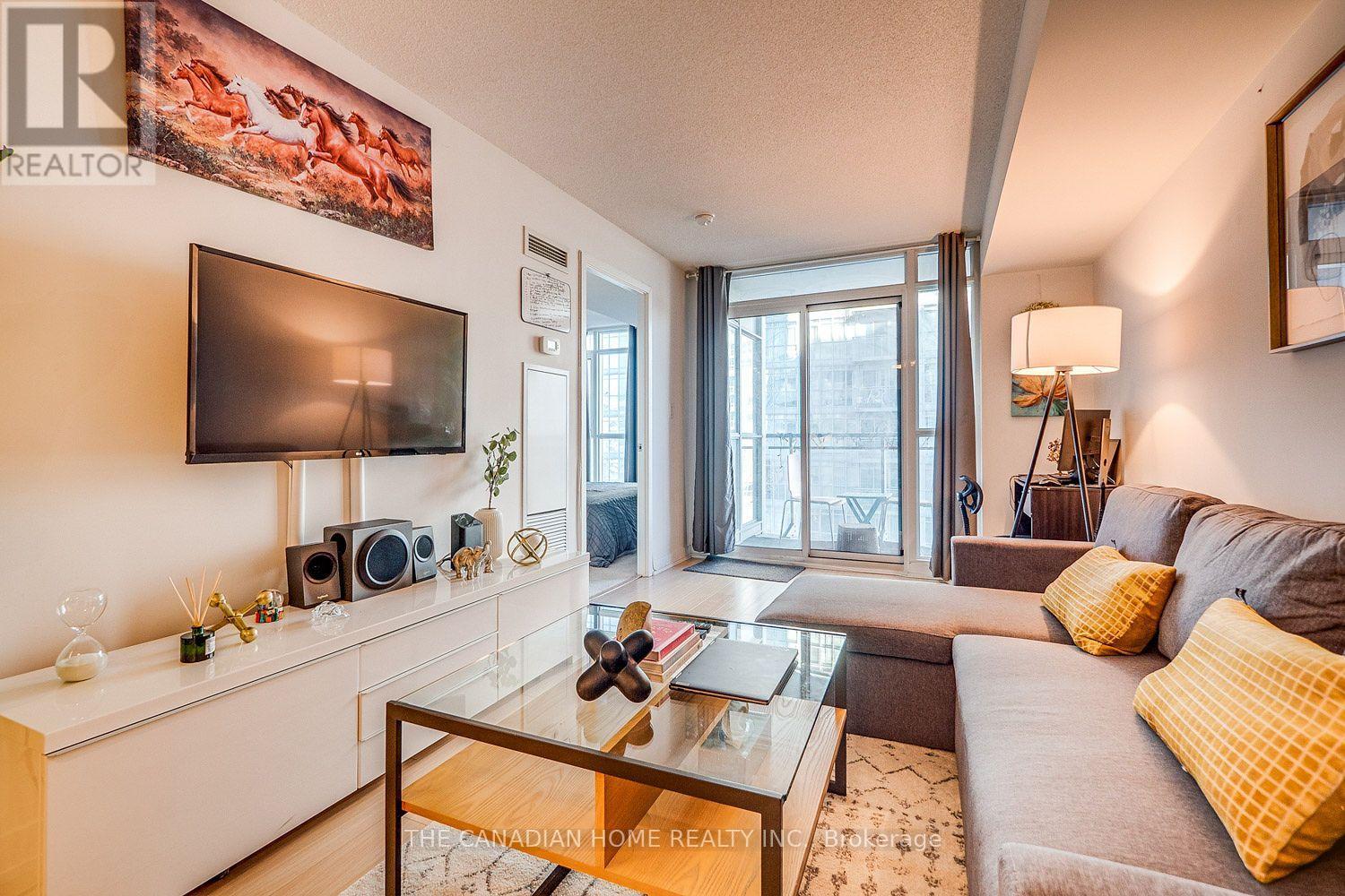 1605 - 21 Iceboat Terrace, Toronto, Ontario  M5V 4A9 - Photo 5 - C13537516
