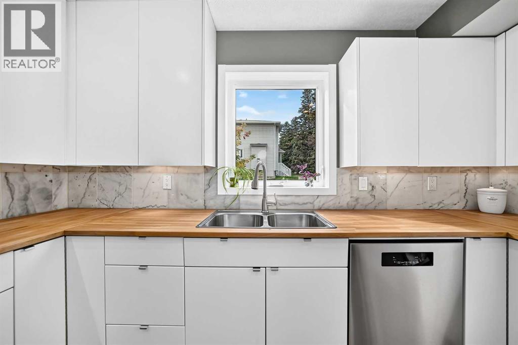 555 Killarney Glen Court SW
