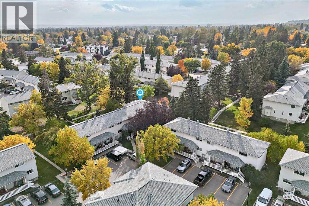 555 Killarney Glen Court SW