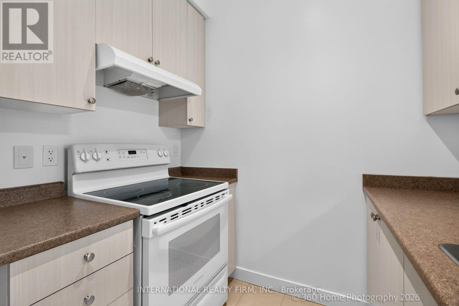 101 - 1346 Danforth Road, Toronto, Ontario  M1J 0A9 - Photo 18 - E13832030