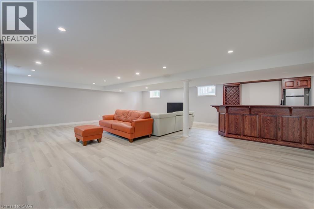 574 Clipper Drive, Waterloo, Ontario  N2K 4B4 - Photo 40 - 40860023