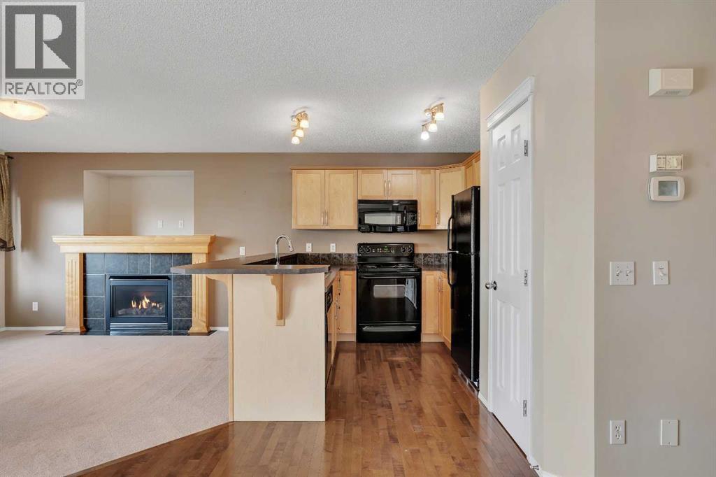 184 Everglen Way SW, Calgary, Alberta  T2Y 5G1 - Photo 10 - A2342775