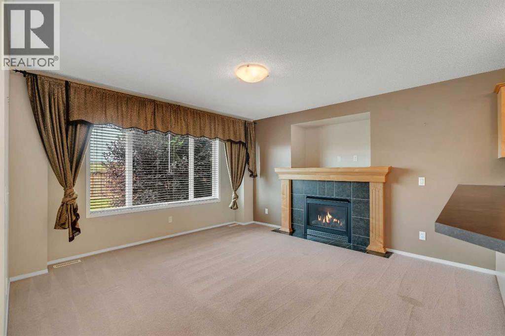 184 Everglen Way SW, Calgary, Alberta  T2Y 5G1 - Photo 2 - A2342775