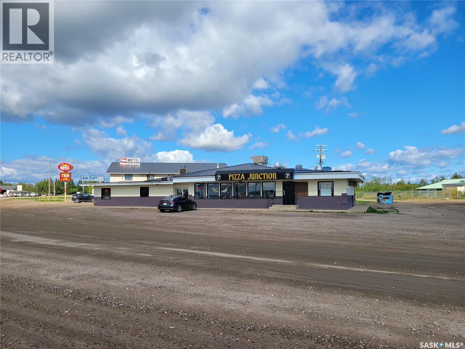 102 9th W, Meadow Lake, Saskatchewan