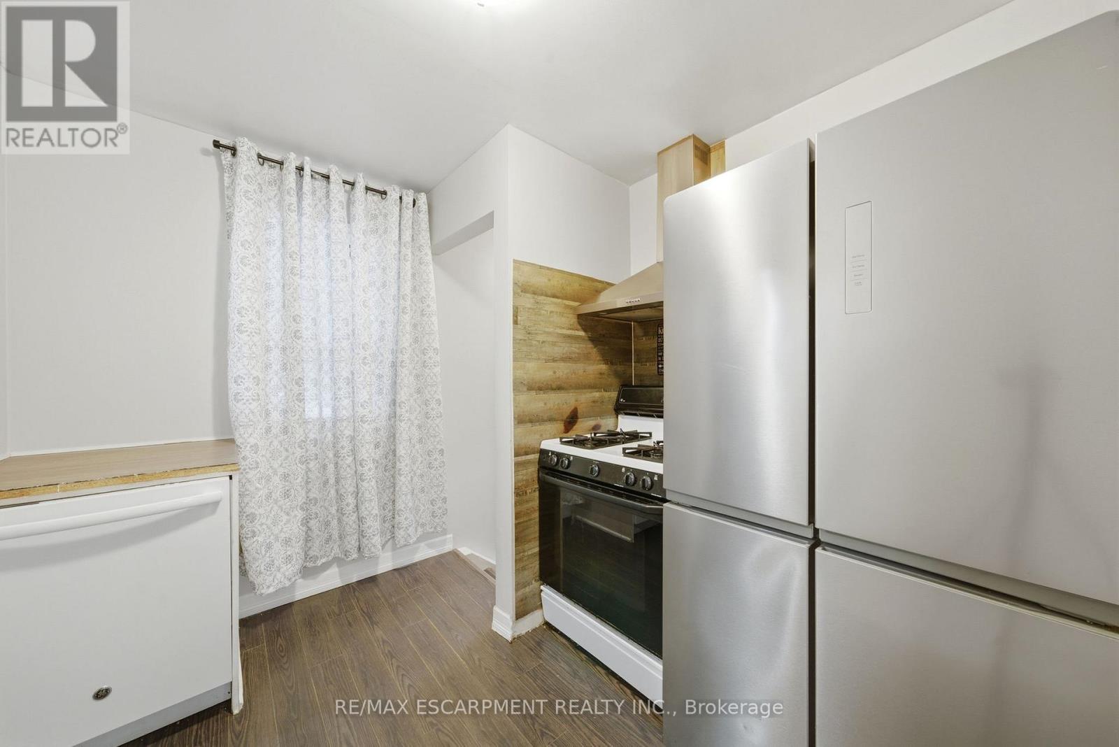 107 Broadway Street, Welland, Ontario  L3C 5L6 - Photo 13 - X13832000