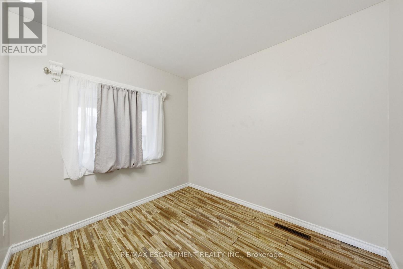 107 Broadway Street, Welland, Ontario  L3C 5L6 - Photo 21 - X13832000