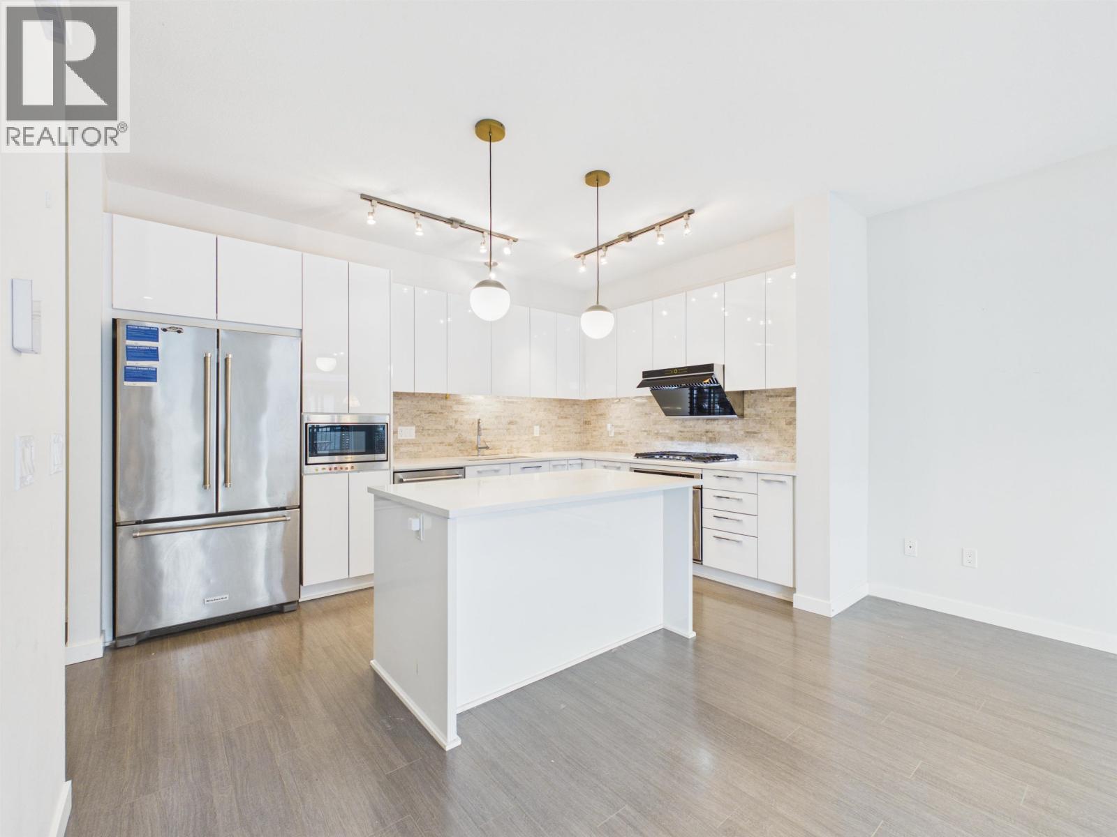 131 3500 Burke Village Promenade, Coquitlam, British Columbia  V3E 0N2 - Photo 6 - R3169131